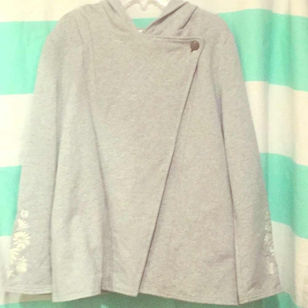 Garnet hill kids sweater with flower design
